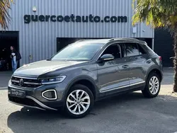Gris Utilisé 2022 VW T-Roc Style SUV | 22 990 € (Prix juste)