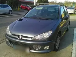 Gris Utilisé 2008 Peugeot 206 Berline | 3 850 € (Prix juste)