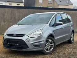 Brun Utilisé 2011 Ford S-MAX S Monospace | 8 999 €