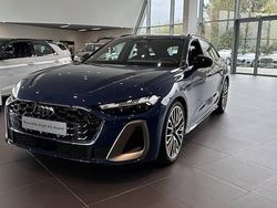 Bleu ascari métallisé Utilisé 2025 Audi A5 Design Coupé | 73 570 €