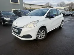 Blanc Utilisé 2018 Peugeot 208 Citadine | 4 999 € (Prix juste)
