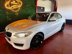 Blanc Utilisé 2016 BMW 220 Sport Line Coupé | 17 990 € (Prix assez cher)
