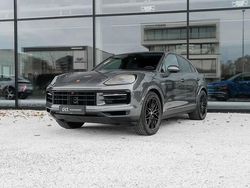 Gris Occasion 2024 Porsche Cayenne SUV | 99 900 € (Prix assez cher)