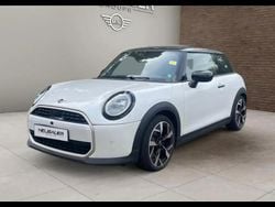 Blanc Utilisé 2024 Mini Cooper Favoured Citadine | 31 000 € (Prix assez cher)