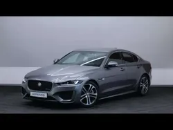Gris Utilisé 2024 Jaguar XE R-Dynamic Berline | 44 990 €