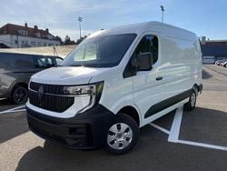 Blanc Nouvelle 2025 Renault Master Van | 34 890 € (Prix juste)