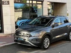 Gris Utilisé 2022 VW T-Roc Life SUV | 24 990 € (Prix juste)