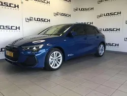 Bleu Utilisé 2025 Audi A3 Sportback S-Line Berline | 36 153 € (Prix juste)