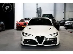 Blanc Utilisé 2022 Alfa Romeo Giulia Quadrifoglio Berline | 218 974 €