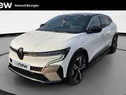 Blanc Utilisé 2024 Renault Mégane Iconic Berline | 32 990 € (Prix cher)