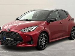 Rouge Utilisé 2022 Toyota Yaris Hybrid Sport Berline | 21 390 € (Prix assez cher)