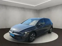 Gris Utilisé 2024 VW Golf VIII Life Berline | 27 400 € (Prix assez cher)