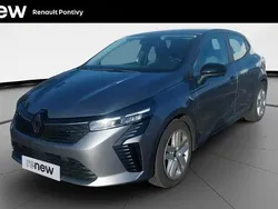 Gris Utilisé 2024 Renault Clio V Evolution Citadine | 16 490 € (Prix juste)