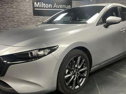 Gris Utilisé 2023 Mazda 3 Style Berline | 19 990 €