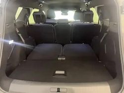Gris Utilisé 2025 Peugeot 5008 Allure Monospace | 33 990 € (Super prix)
