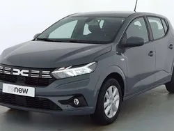 Gris Utilisé 2024 Dacia Sandero Expression Citadine | 15 490 € (Prix juste)