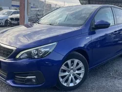 Utilisé 2018 Peugeot 308 Style Berline | 8 990 € (Prix juste)