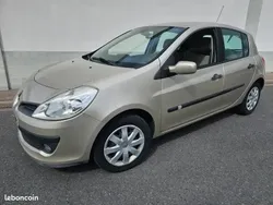 Beige Utilisé 2007 Renault Clio II Berline | 4 990 € (Prix assez cher)