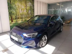 Bleu navarre métallisé Utilisé 2025 Audi A3 Business | 31 490 € (Bon prix)