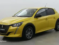 Jaune Utilisé 2022 Peugeot e-208 Style Citadine | 16 499 € (Prix juste)