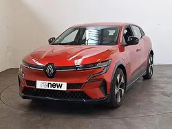 Rouge Utilisé 2022 Renault Mégane Equilibre Berline | 20 990 € (Prix juste)