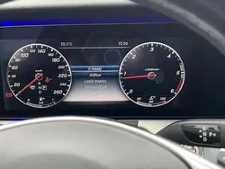 Utilisé 2016 Mercedes E220 AMG line Berline | 20 500 € (Prix juste)