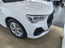 Blanc glacier métallisé Utilisé 2021 Audi Q3 S-Line SUV | 31 790 € (Prix juste)