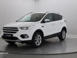 Blanc Utilisé 2019 Ford Kuga Titanium SUV | 17 499 € (Prix juste)