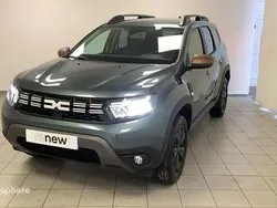 Vert Utilisé 2023 Dacia Duster Extreme SUV | 19 999 € (Prix juste)