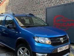 Bleu Utilisé 2015 Dacia Sandero Stepway Citadine | 7 790 € (Prix juste)