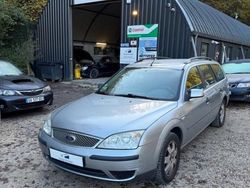Gris Utilisé 2005 Ford Mondeo Ghia Break | 3 500 €