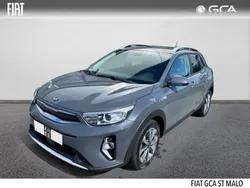 Rouge Utilisé 2021 Kia Stonic Active SUV | 14 980 € (Prix juste)