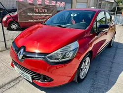 Rouge Utilisé 2012 Renault Clio IV Expression Berline | 6 290 € (Prix assez cher)