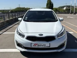 Blanc Utilisé 2016 Kia Ceed Active Berline | 7 490 € (Bon prix)