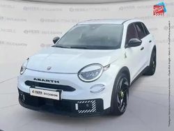 Blanc Nouvelle 2025 Abarth 600e Turismo SUV | 36 999 €