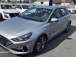 Gris Occasion 2023 Hyundai i30 Berline | 19 499 € (Prix juste)
