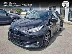 Utilisé 2022 Toyota Yaris Hybrid Design Berline | 20 490 € (Prix juste)