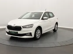 Blanc Utilisé 2022 Skoda Fabia Ambition Berline | 14 999 € (Prix juste)