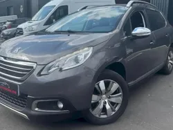 Gris Utilisé 2013 Peugeot 2008 SUV | 7 490 € (Prix cher)