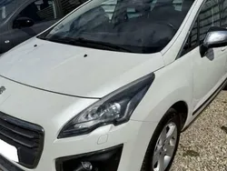 Blanc Utilisé 2015 Peugeot 3008 S SUV | 11 990 € (Prix assez cher)