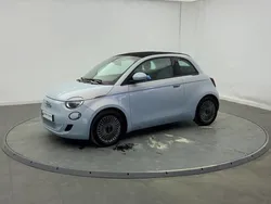 Bleue Utilisé 2022 Fiat 500e Cabriolet | 15 733 € (Prix juste)