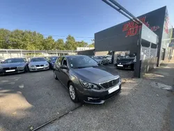 Utilisé 2018 Peugeot 308 Allure Berline | 8 990 € (Bon prix)