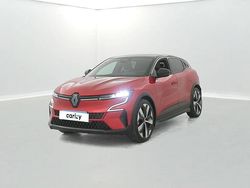 Rouge Occasion 2022 Renault Megane E-Tech Techno Berline | 24 490 € (Prix juste)