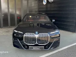 M carbonschwarz métallisé Utilisé 2024 BMW 750e M Sport Berline | 117 990 € (Prix juste)