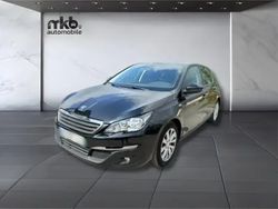 Noir Utilisé 2016 Peugeot 308 Style Citadine | 7 590 € (Prix assez cher)
