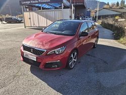 Rouge Utilisé 2017 Peugeot 308 GT Break | 15 980 € (Prix juste)
