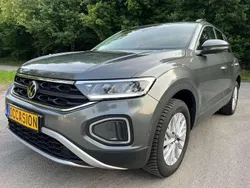 Gris Utilisé 2023 VW T-Roc Life SUV | 23 487 € (Prix juste)
