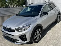 Argent Utilisé 2022 Kia Stonic Premium SUV | 16 500 € (Prix juste)