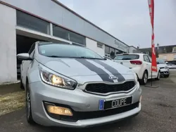Gris Utilisé 2016 Kia ProCeed Citadine | 9 990 €
