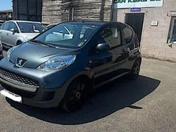Noir Utilisé 2011 Peugeot 107 Citadine | 3 999 € (Prix juste)